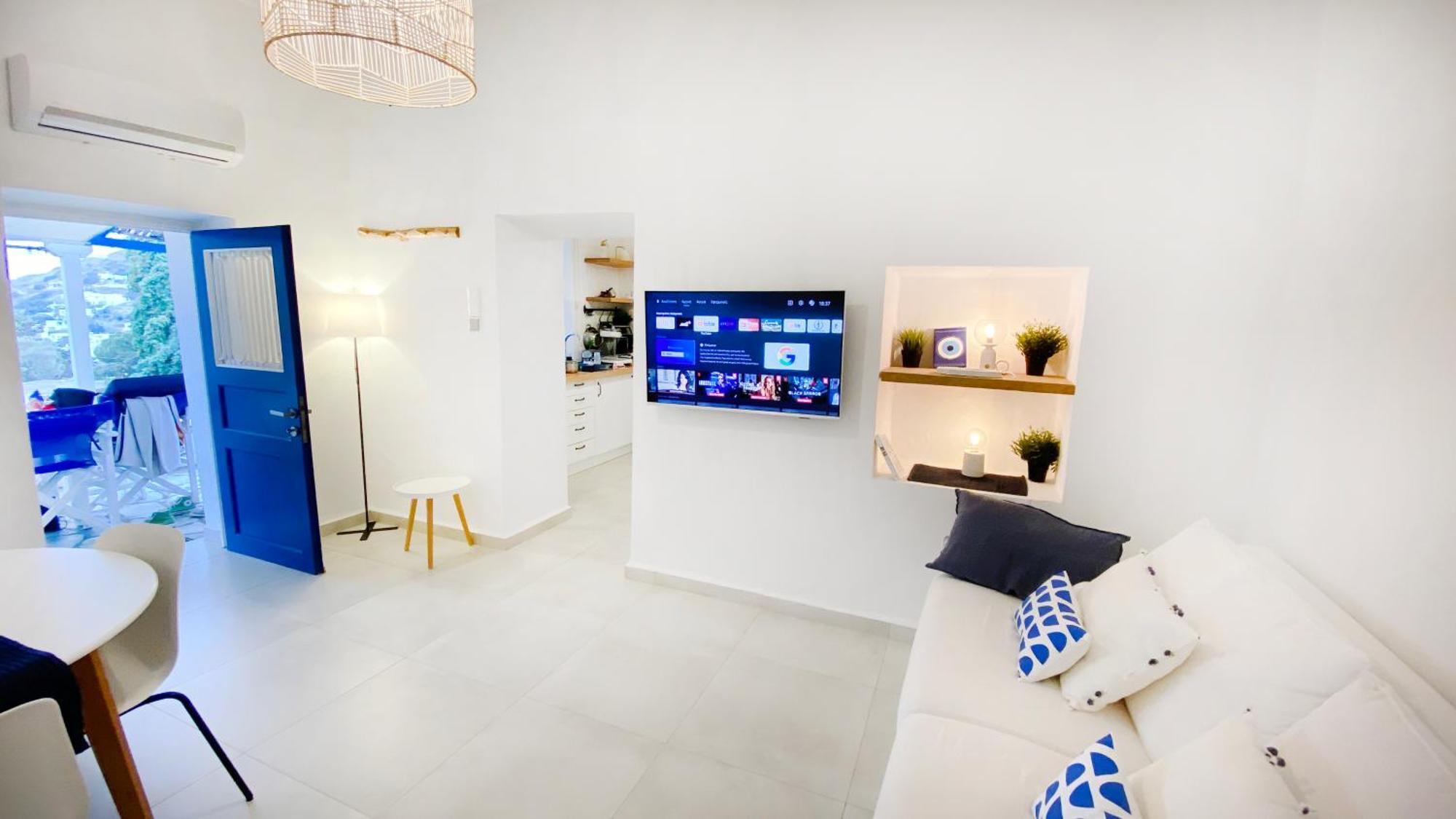 Loukia Studios & Suites Kini Luaran gambar