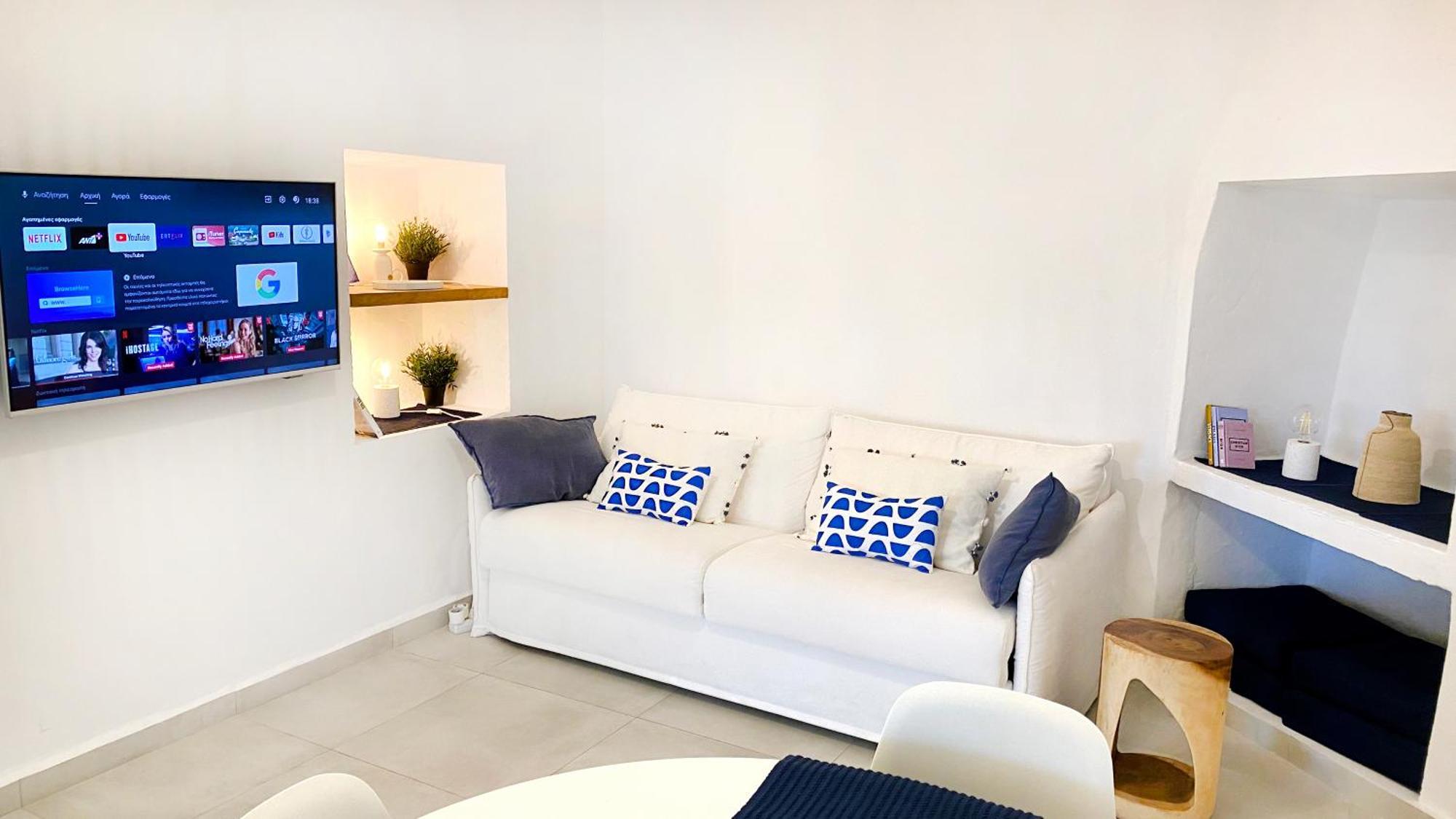 Loukia Studios & Suites Kini Luaran gambar